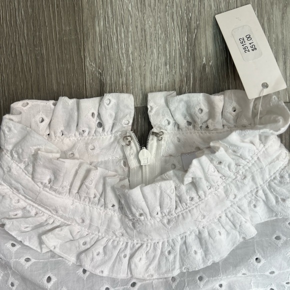 🤍 White Eyelet Puff Sleeve Blouse (Sunday Morning - NWT✨) - Picture 8 of 13